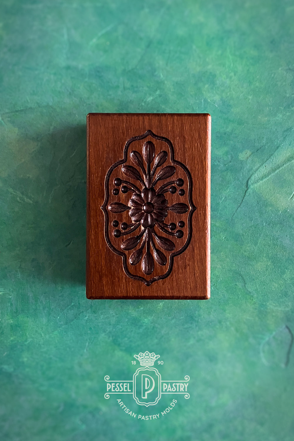 Baroque Medallion Springerle Mold – Ornate