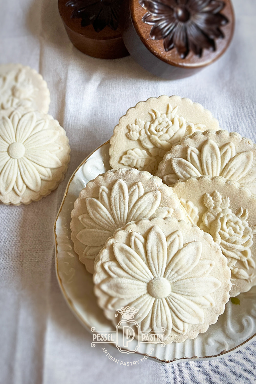 Classic Daisy Springerle Mold