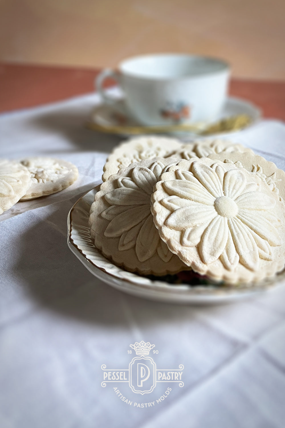 Classic Daisy Springerle Mold
